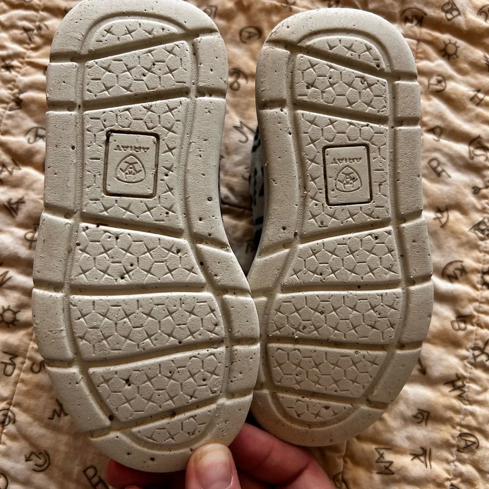 Ariat Kids' Moccasins in Black and White Aztec